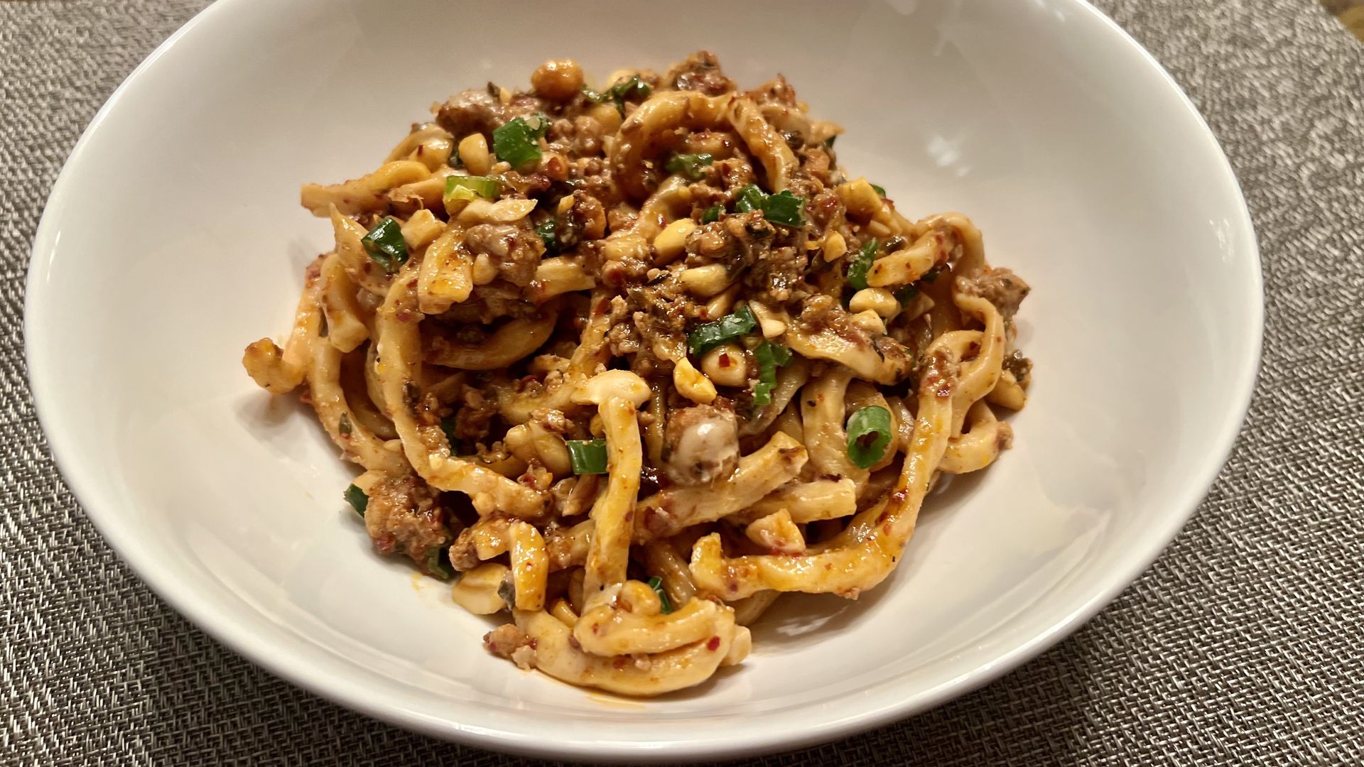 Photo of a bowl of noodles. 