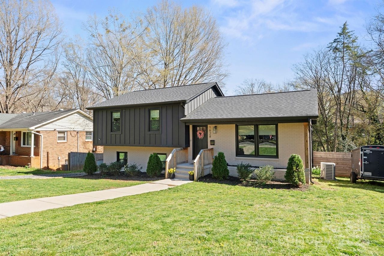 house for sale in charlotte