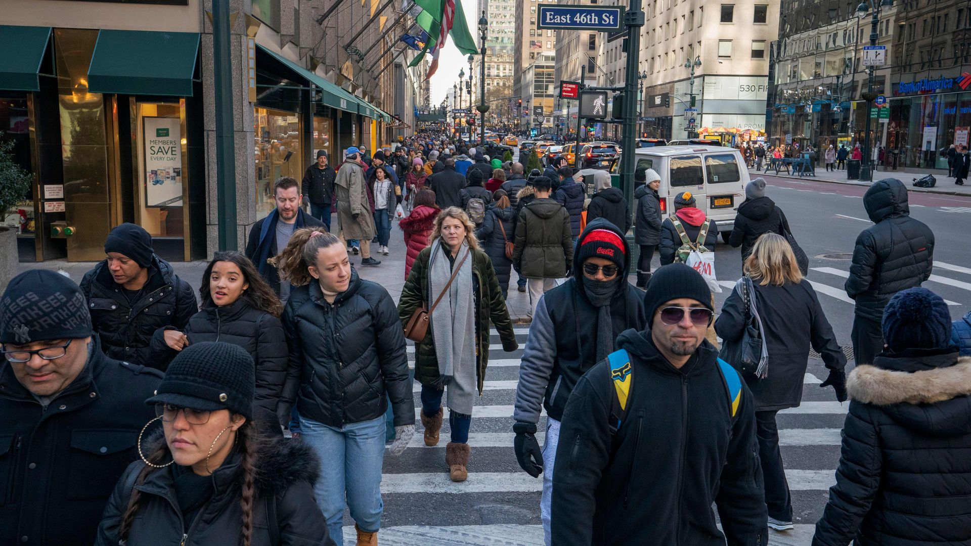 Image of pedestrians on Black Friday shopping in New York