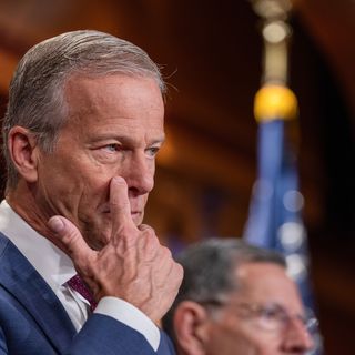 Deal to fund DHS falters amid bipartisan pushback