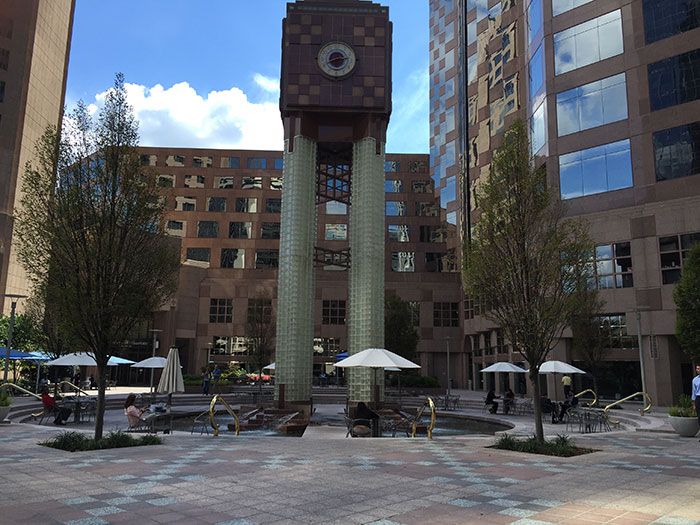 clock at one wells plaza