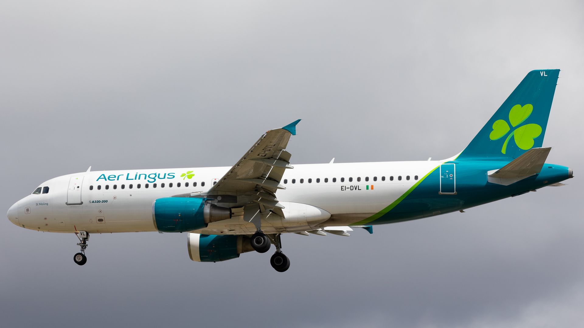 An Aer Lingus Airbus A320 is at London Heathrow Airport in London, United Kingdom, on June 10, 2023. (Photo by Robert Smith | MI News) (Photo by MI News/NurPhoto via Getty Images)