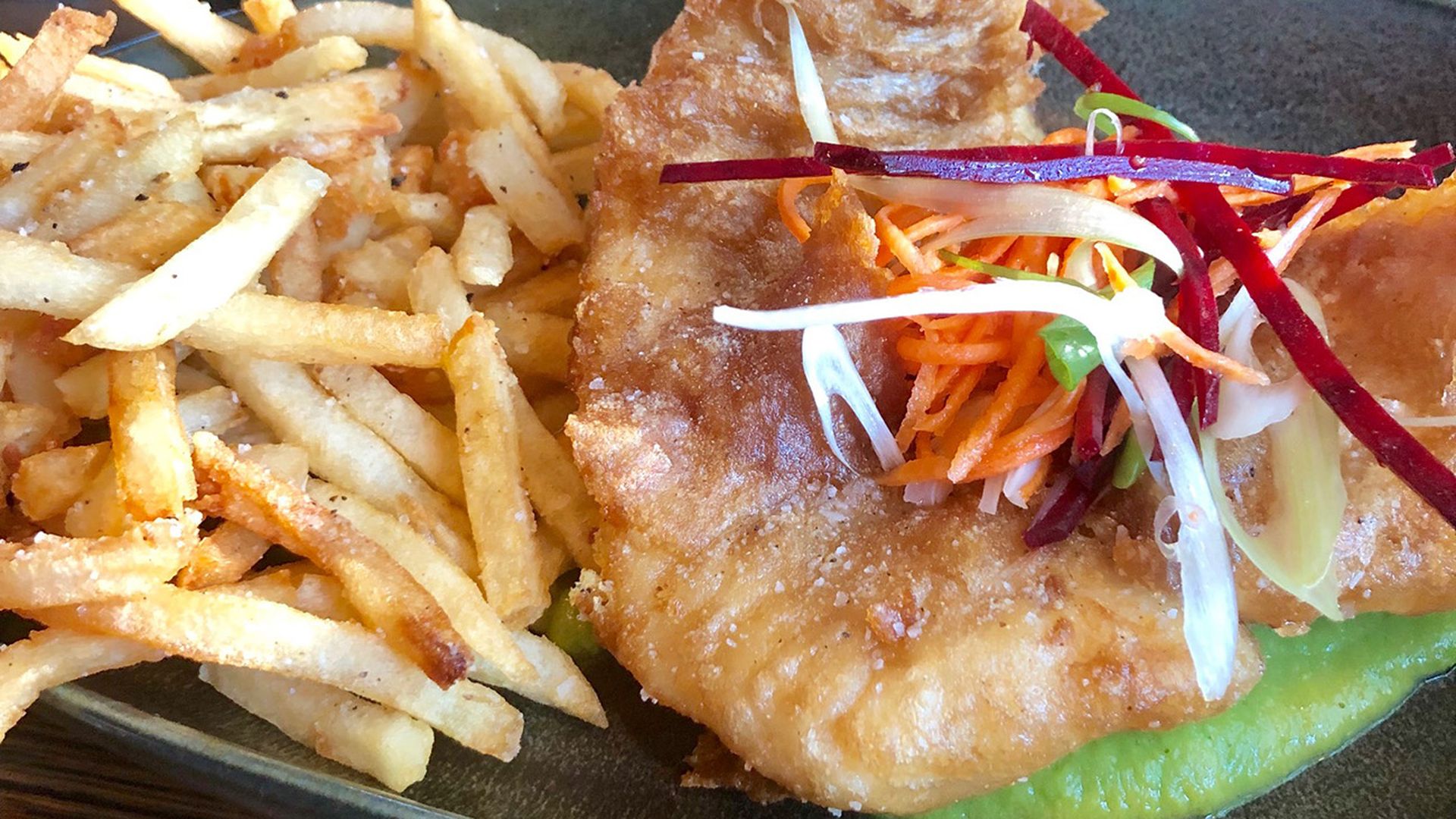 lucky duck restaurant