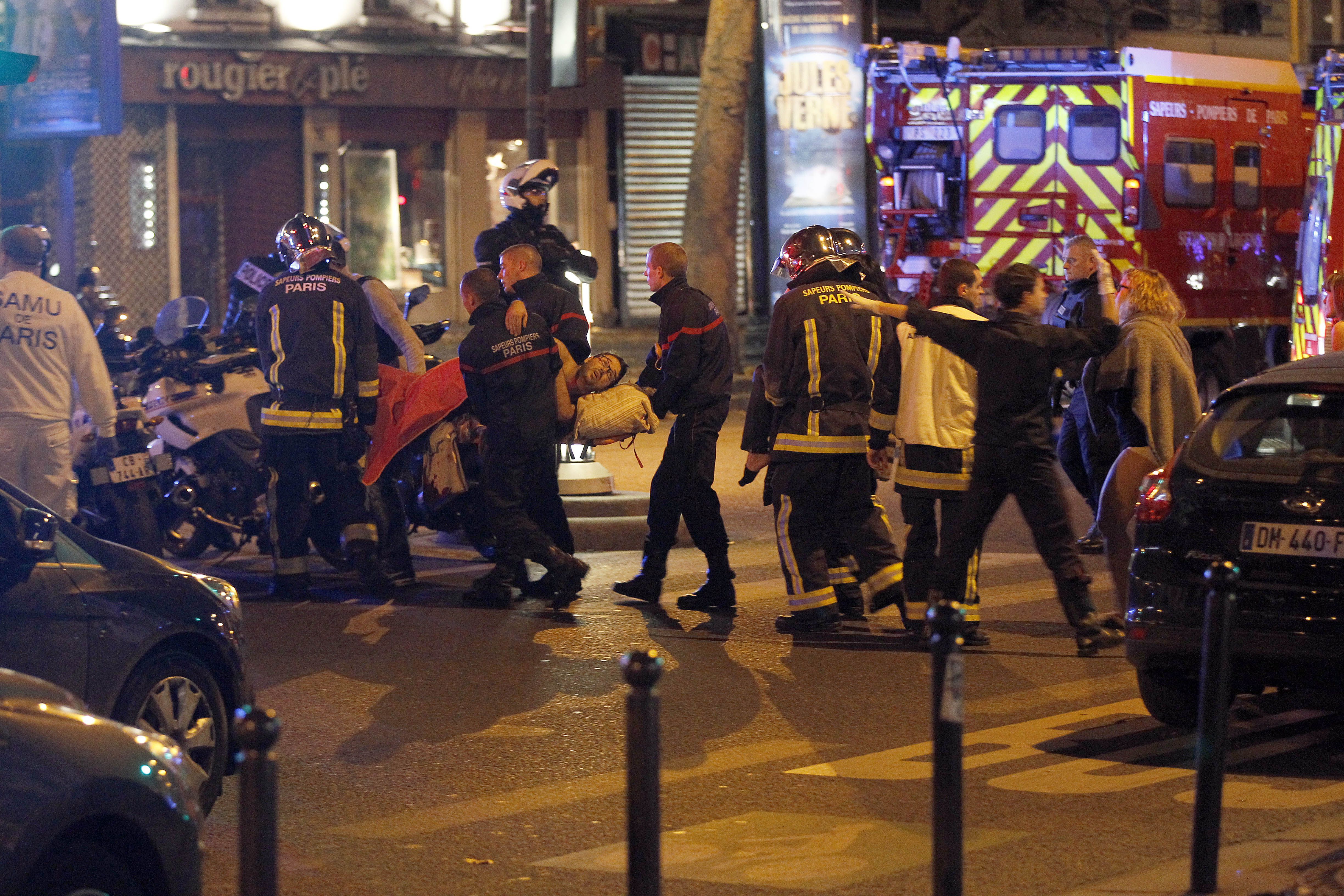 Paris 2015. Батаклан Париж. Батаклан теракт в Париже 2015. 13 Ноября 2015 Франция теракт.