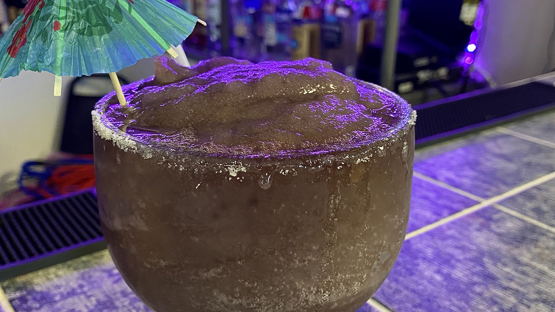 Hideaway nachos, Hideaway wings, Lulu's Maryland Style Chicken and Seafood, Jay and Miketa Davis, west Charlotte, Baltimore Raven cocktail Hideaway