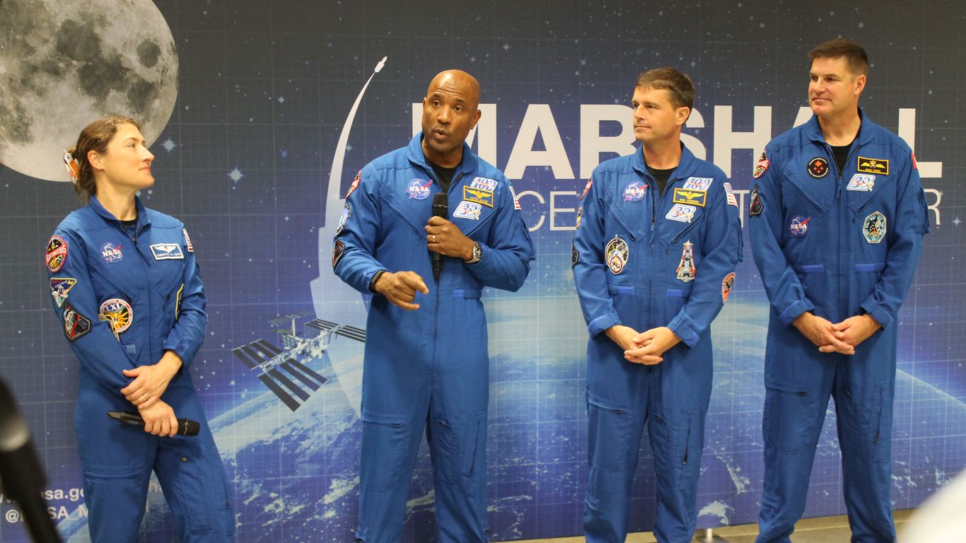Artemis II astronauts thank 