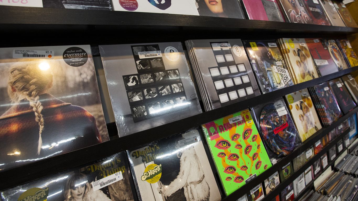 Reckless Records launches vinyl recycling program in Chicago