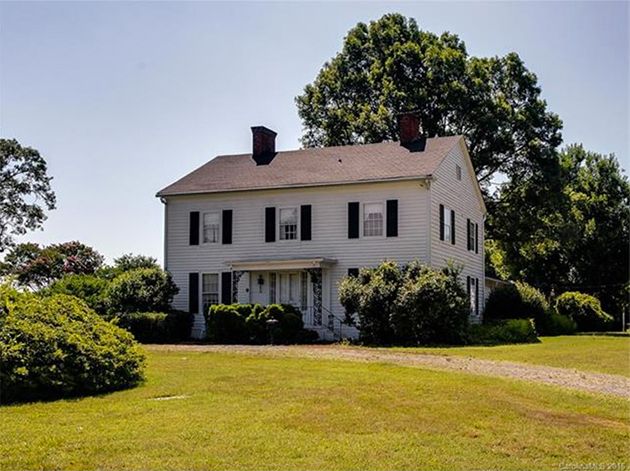 white-historic-home-huntersville