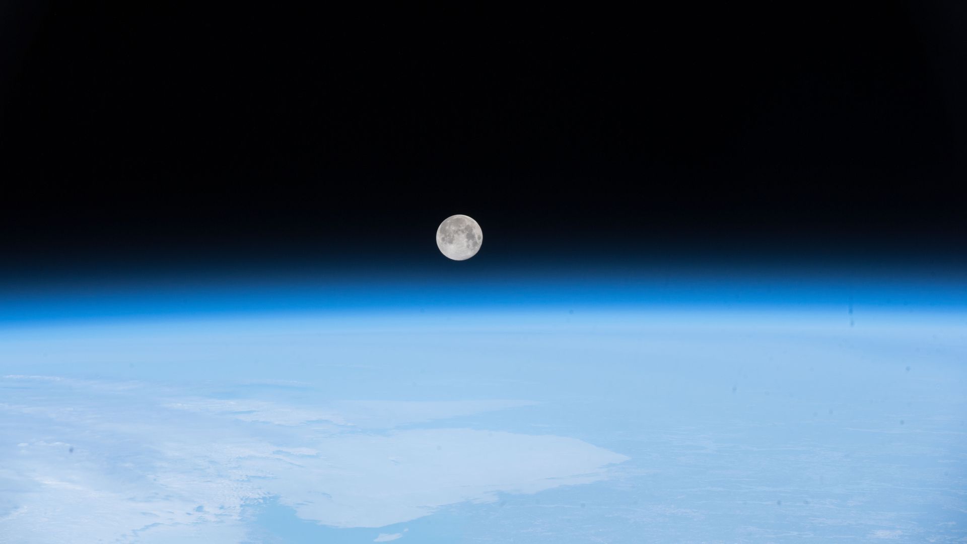 Image of the moon as seen from space