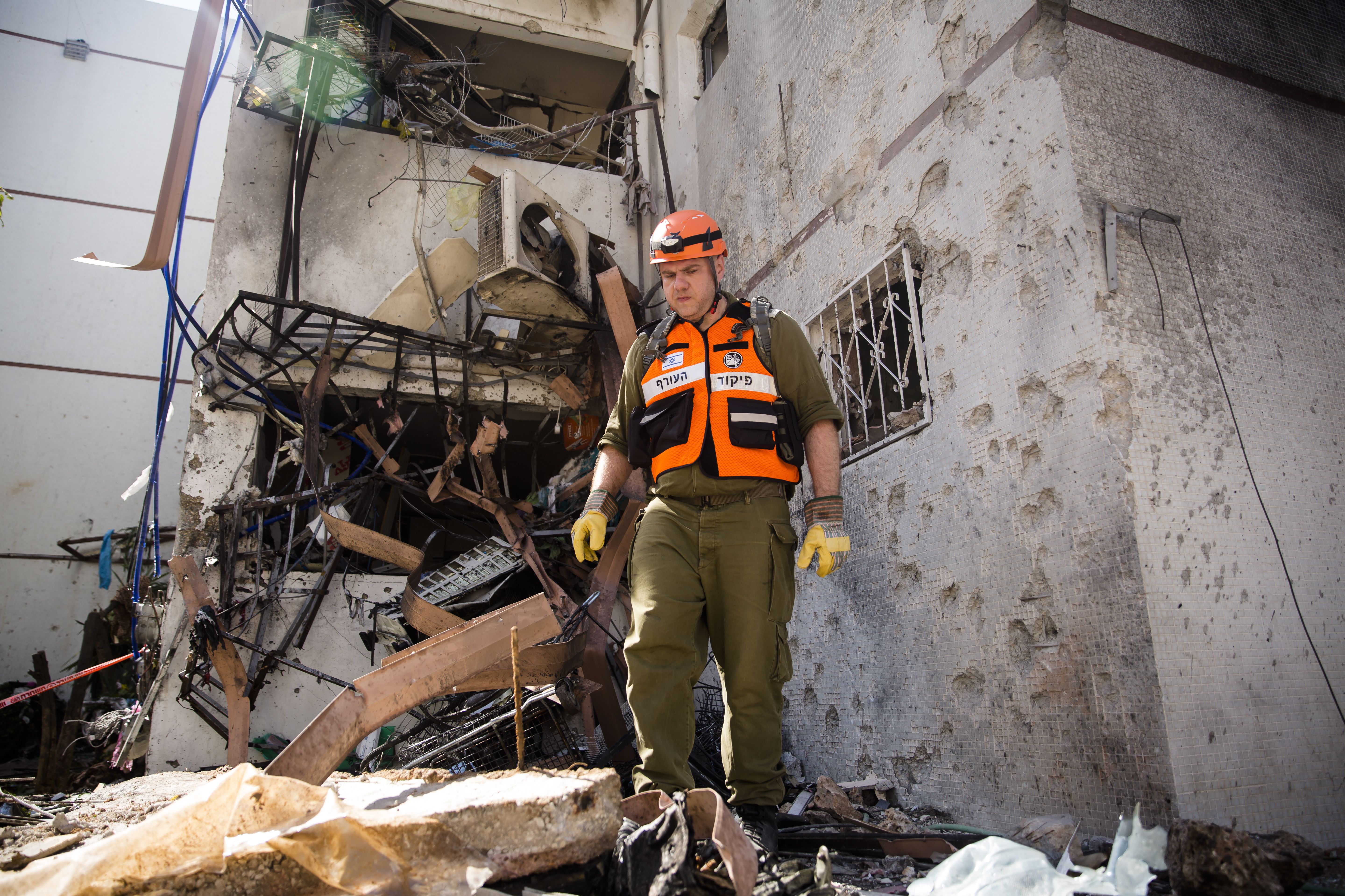 bomb destruction in Israel from Gaza