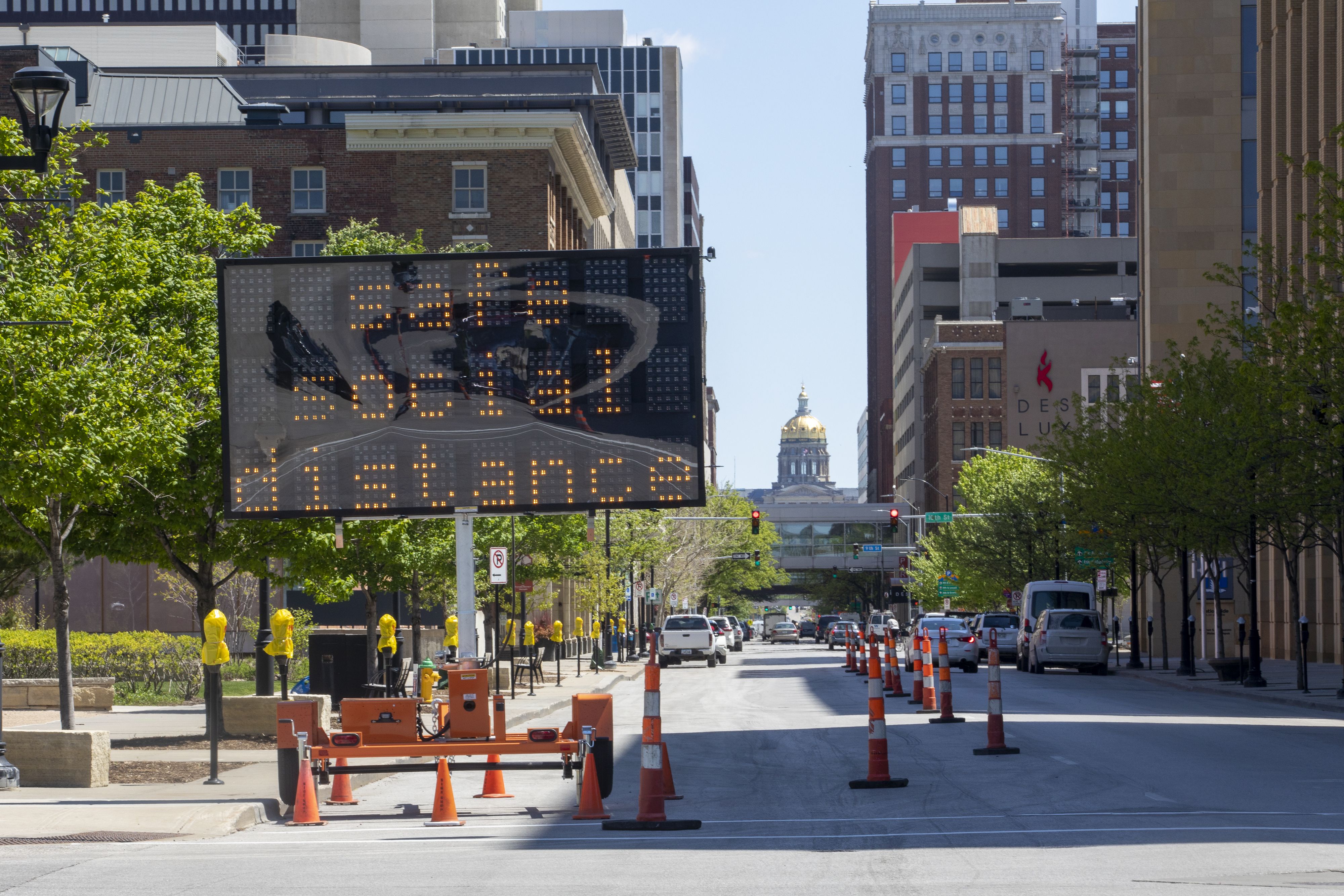 A photo of a social distancing sign in Des Moines.
