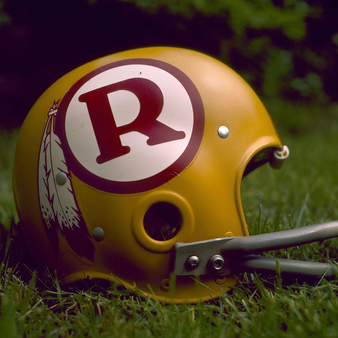 Washington Redskins – The History of the Helmet