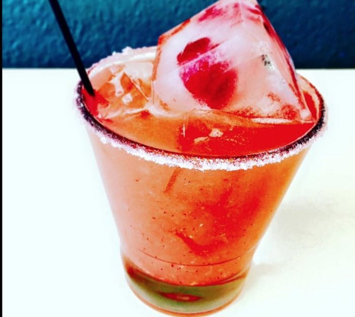 cocktail at babalu charlotte