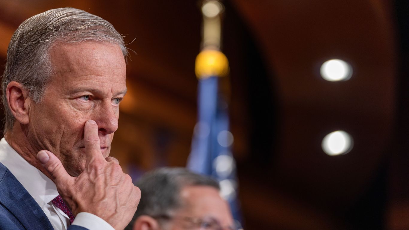 Deal to fund DHS falters amid bipartisan pushback