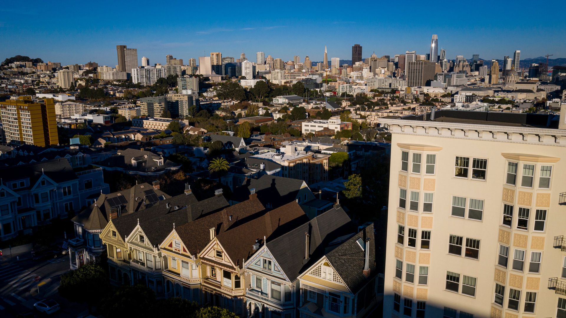 Birds eye view of Painted Lady houses in San Francisco