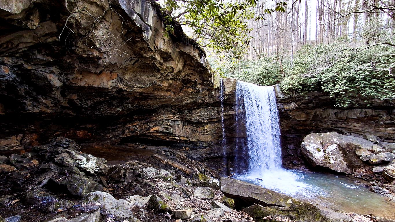 Best waterfalls around Pittsburgh
