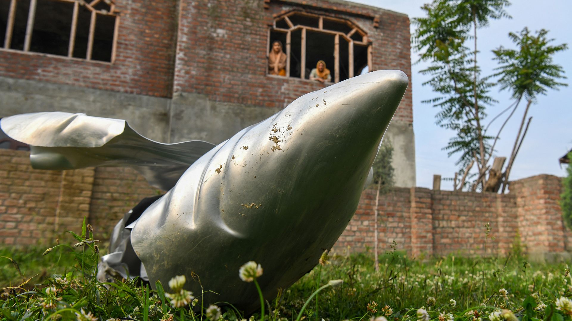 Photo depicts the wreckage of Indian Air Force fighter jet that crashed in Wuyan Pampore in Kashmir.
