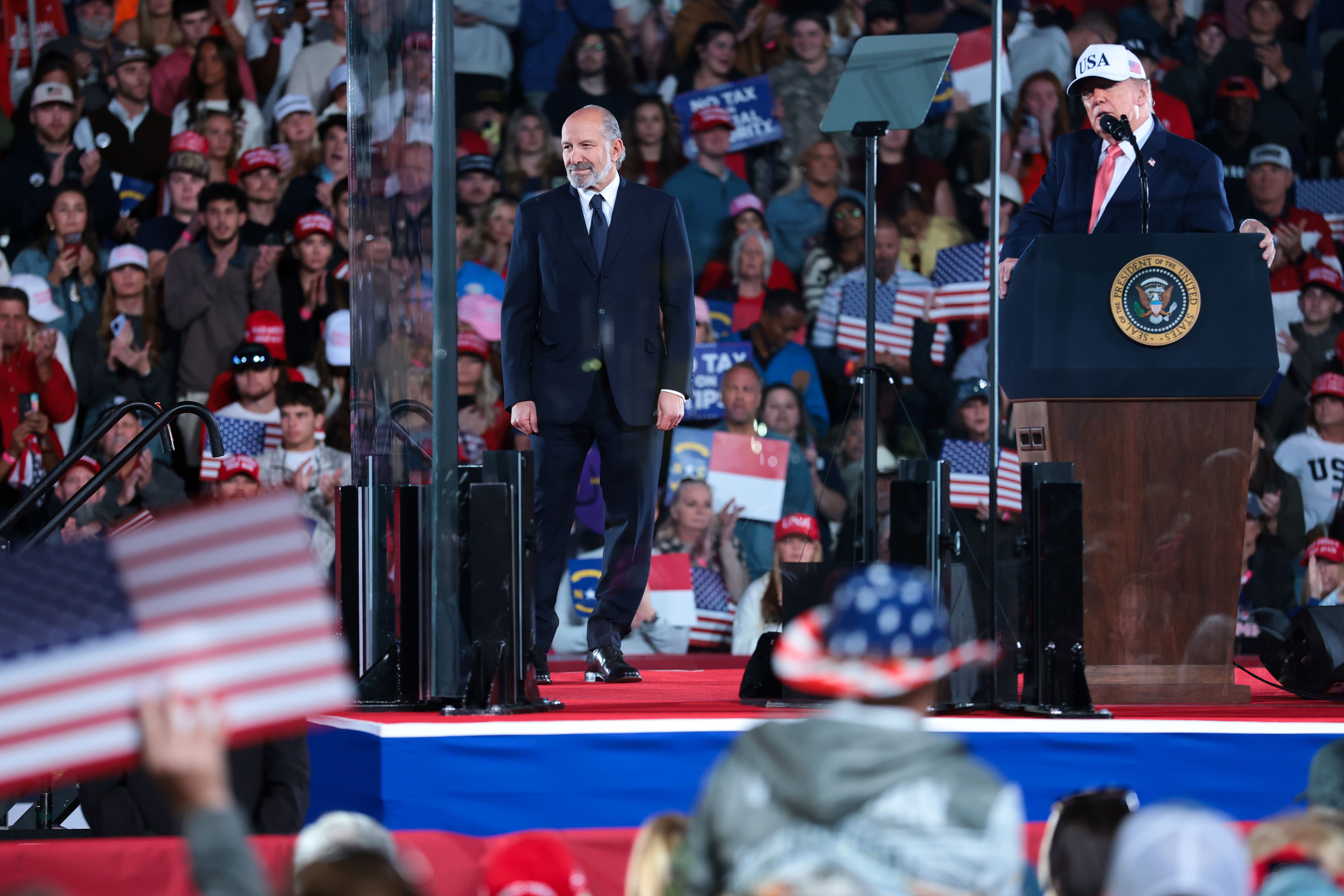 axios.com - Zachery Eanes - Trump touts Sibelco expansion in NC, but details remain unclear