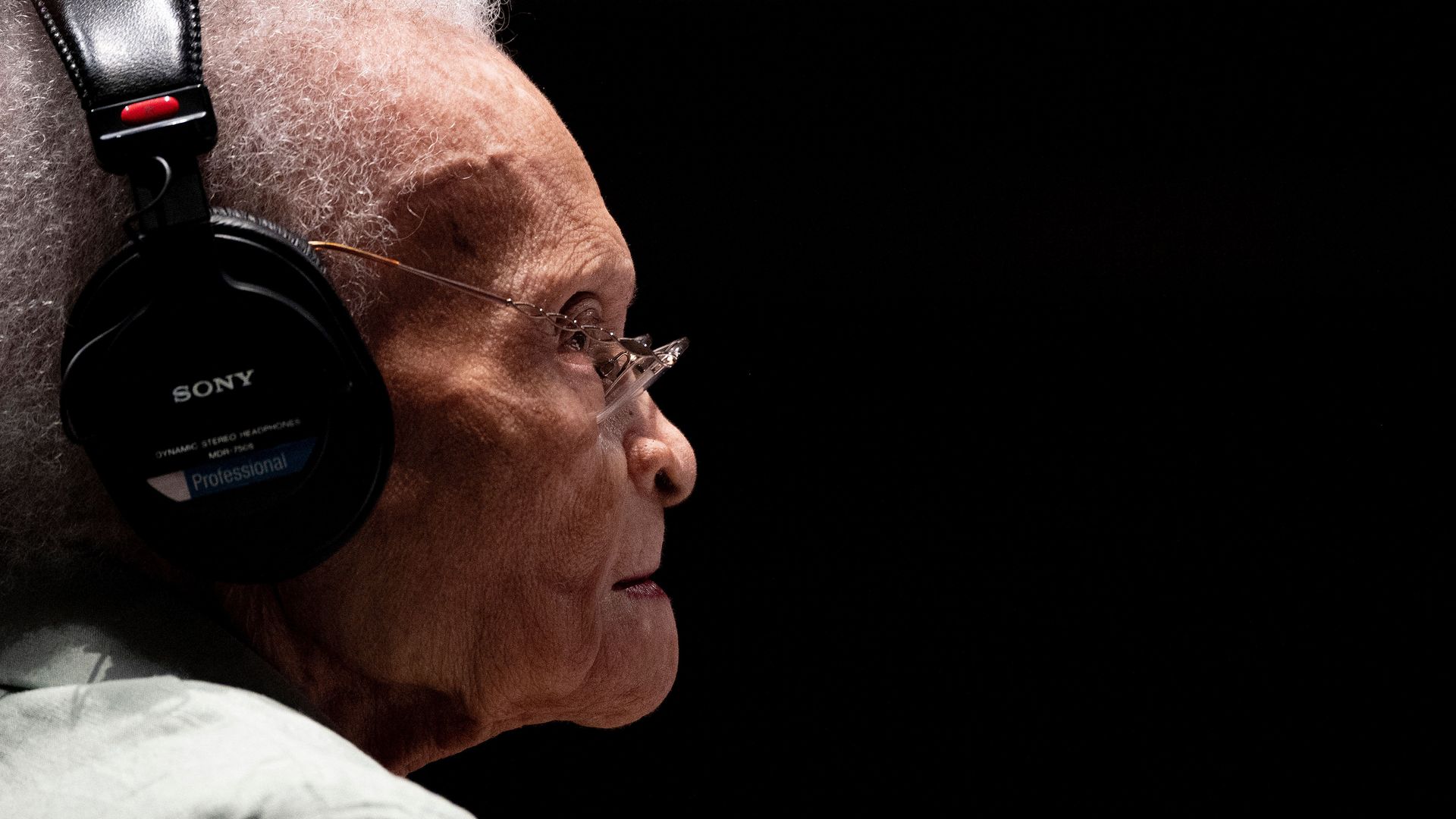 Photo of the side profile of Viola Fletcher's face