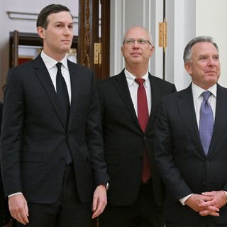 Trump advisers met Putin's envoy in Paris to discuss Ukraine plan