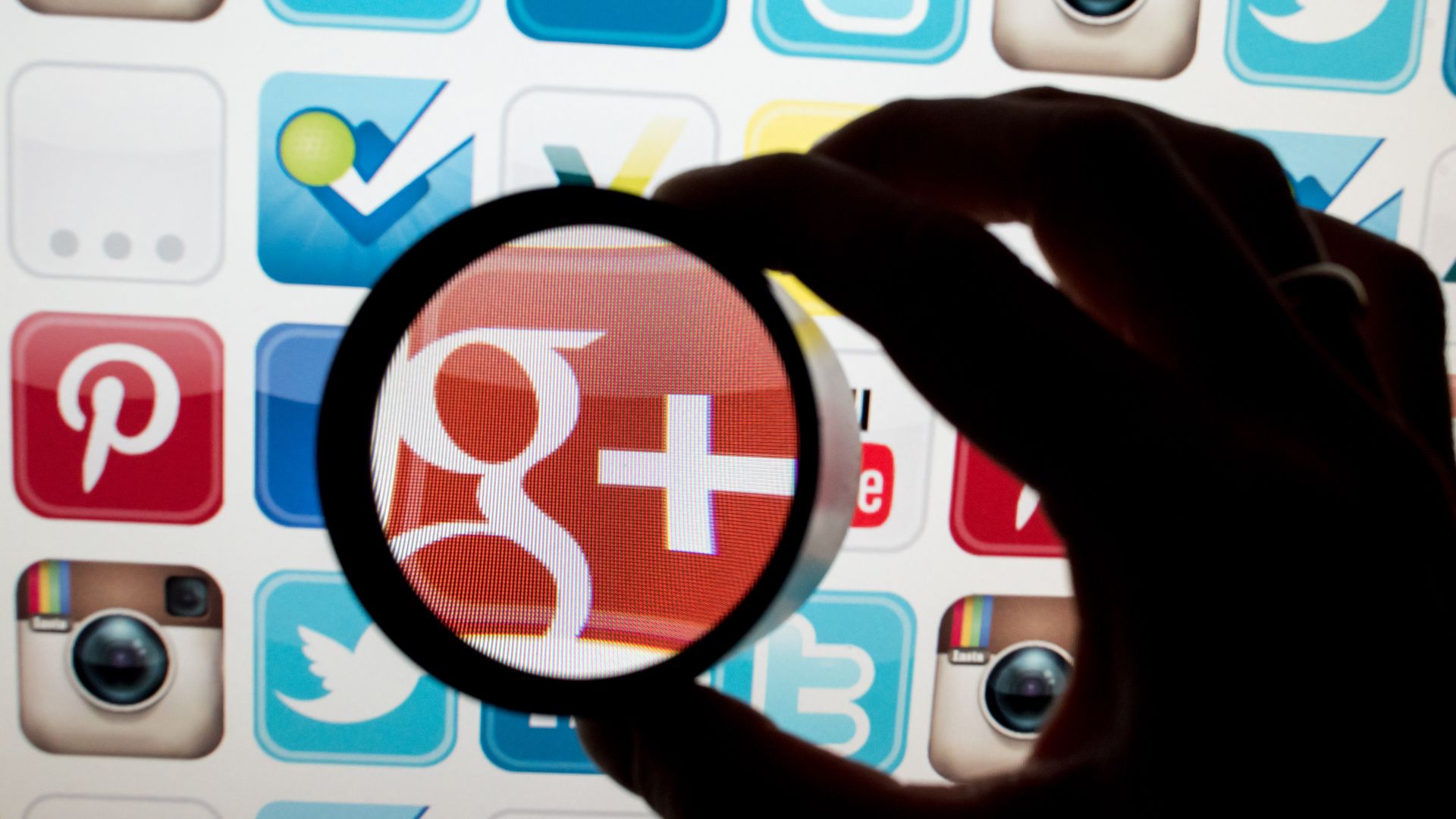 Google+ app under microscope