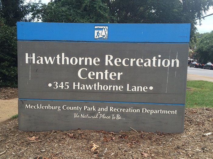 Hawthorne-Rec-Center-Sign