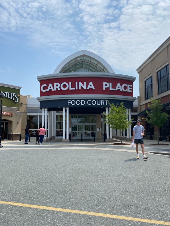 Hollister carolina place mall outlet