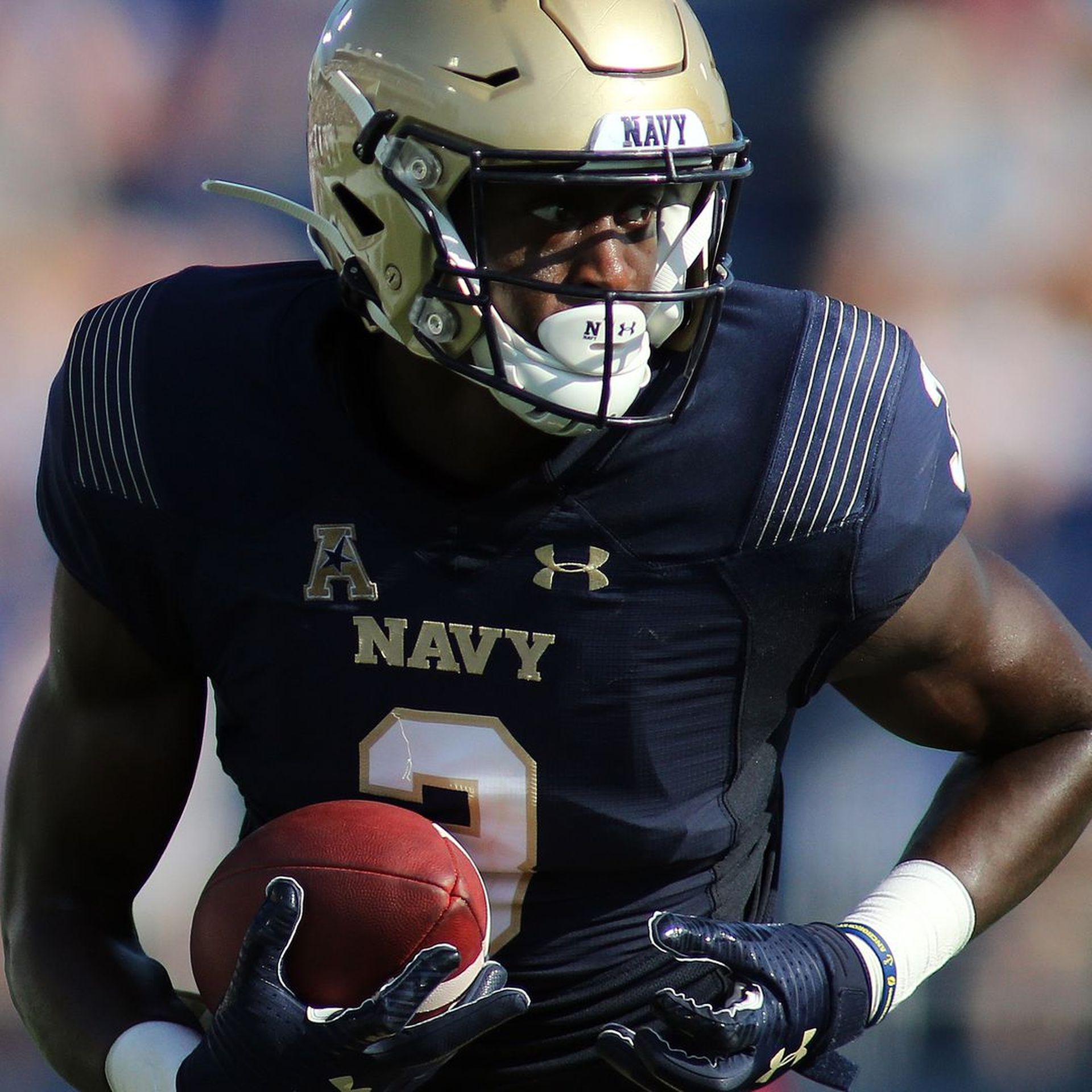 Cameron Kinley to play with Tampa Bay Buccaneers, defer Navy