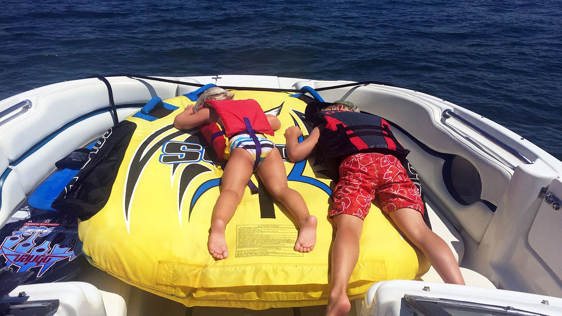 cornelious-dad-life-family-weekend-at-the-lake