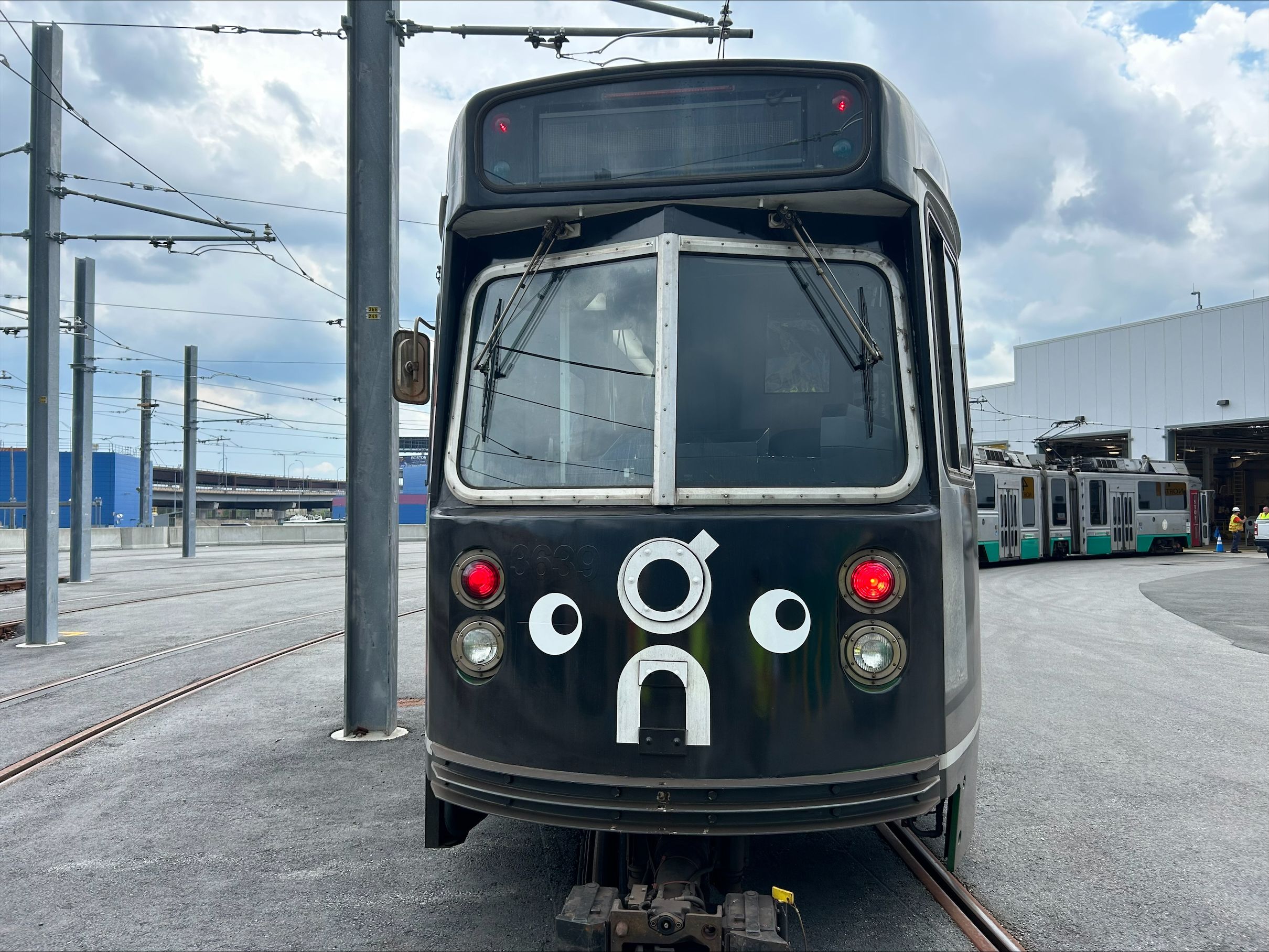 TTRさま　RATS MA-1 　NEIGHBORHOOD　CHALLENGER Trains on the Grand Junction in Cambridge MA | Not abandoned