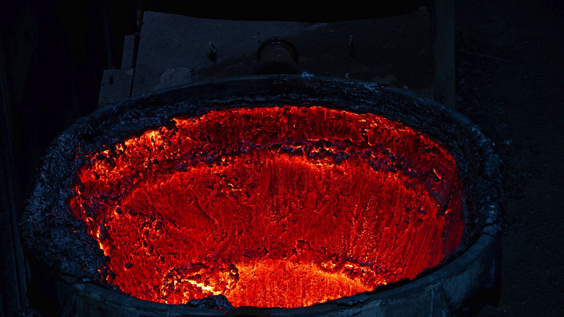 Cauldron at German steel plant