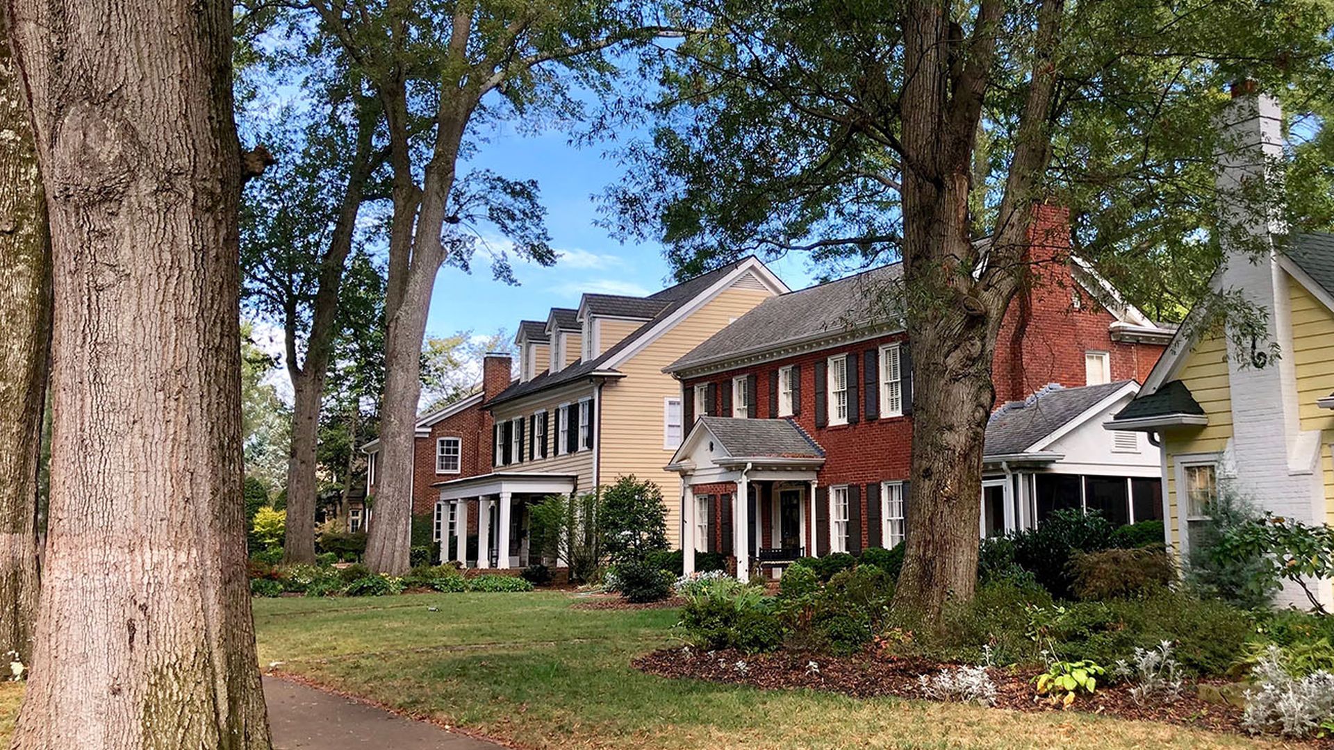 beautiful streets real estate 1300