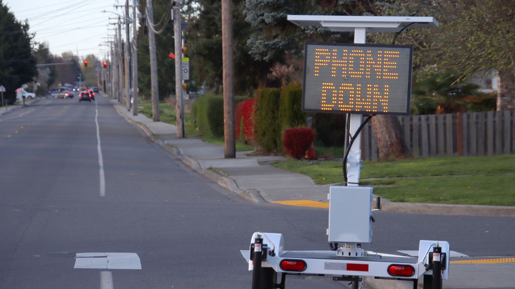 King County Gets Smart Street Signs - Axios Seattle