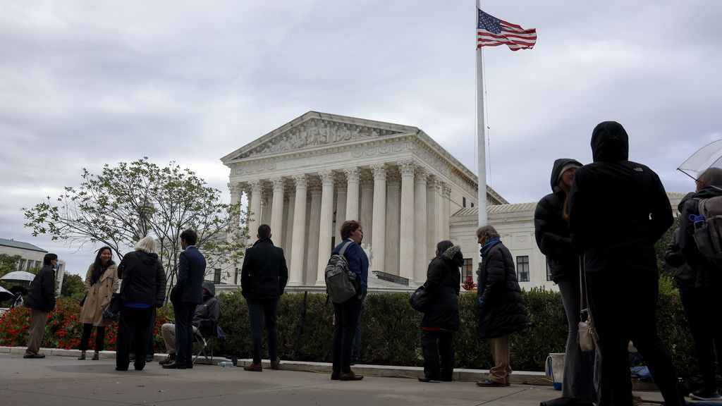Supreme Court takes up case testing Section 230 immunities Supreme Court takes up case testing Section 230 immunities