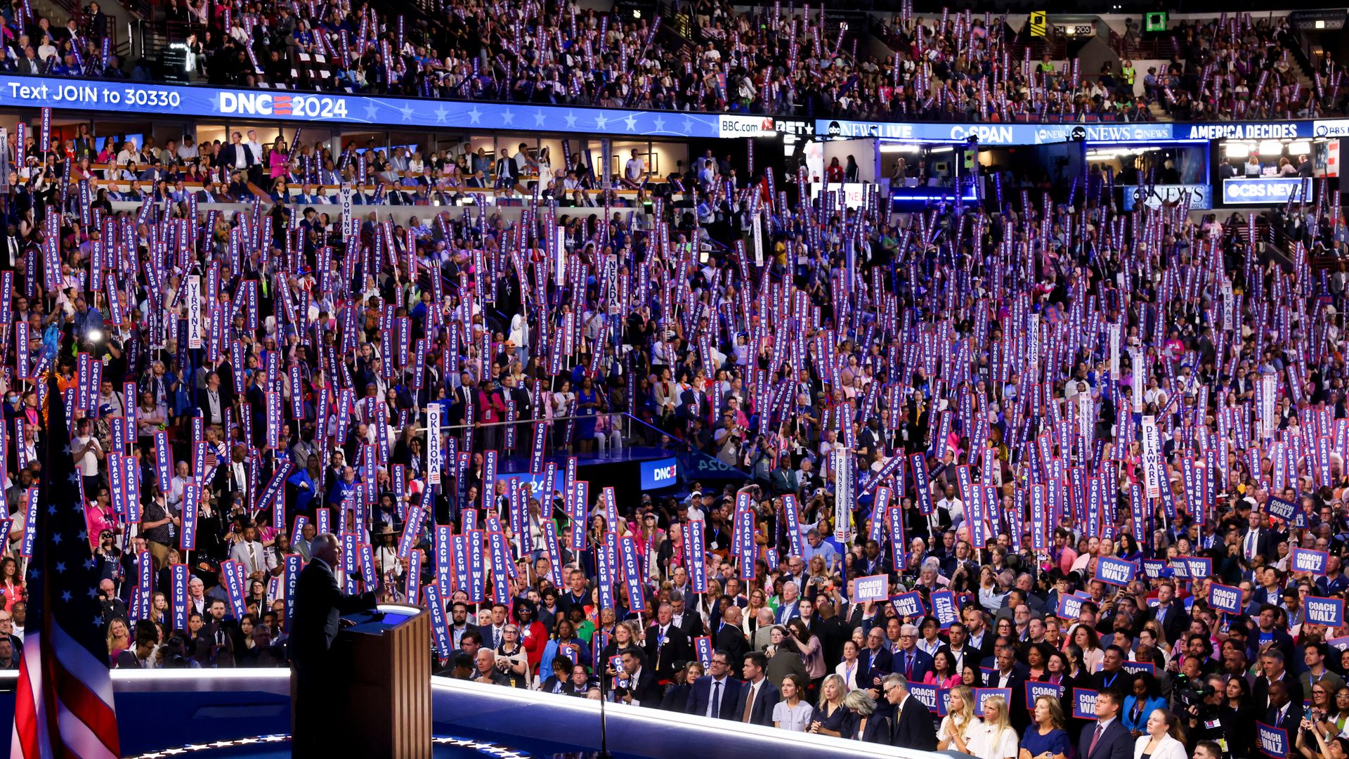 Walz, Minnesota take center stage in Chicago - Axios Twin Cities