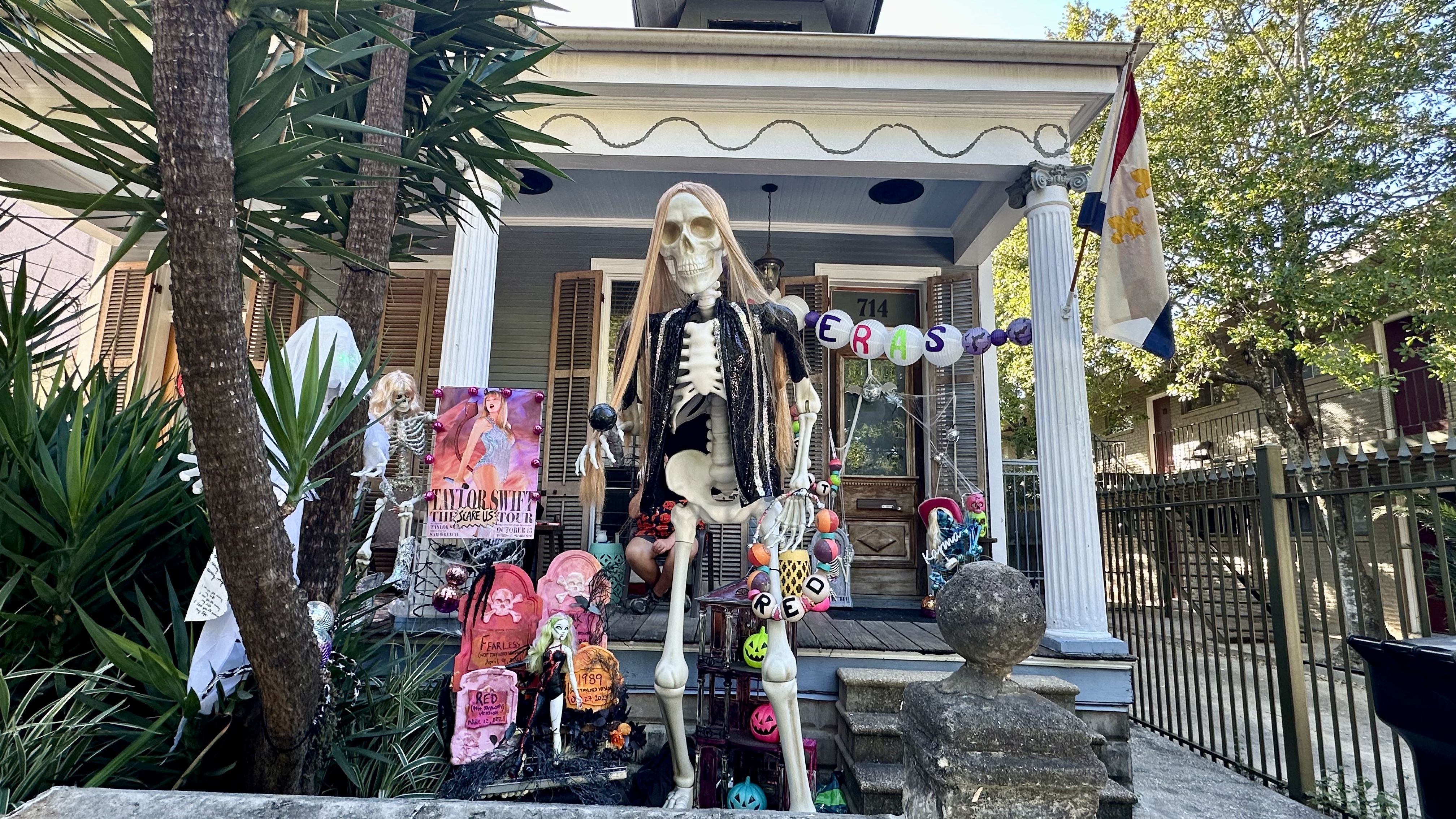 Photo shows a skeleton dressed as Taylor Swift.