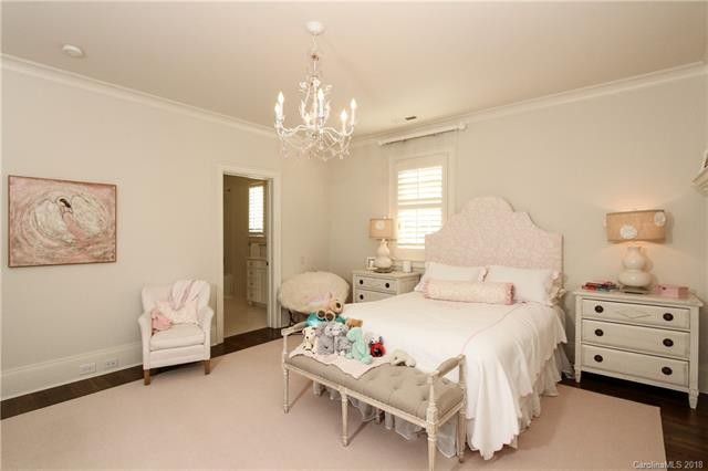 1119 Granville Road bedroom