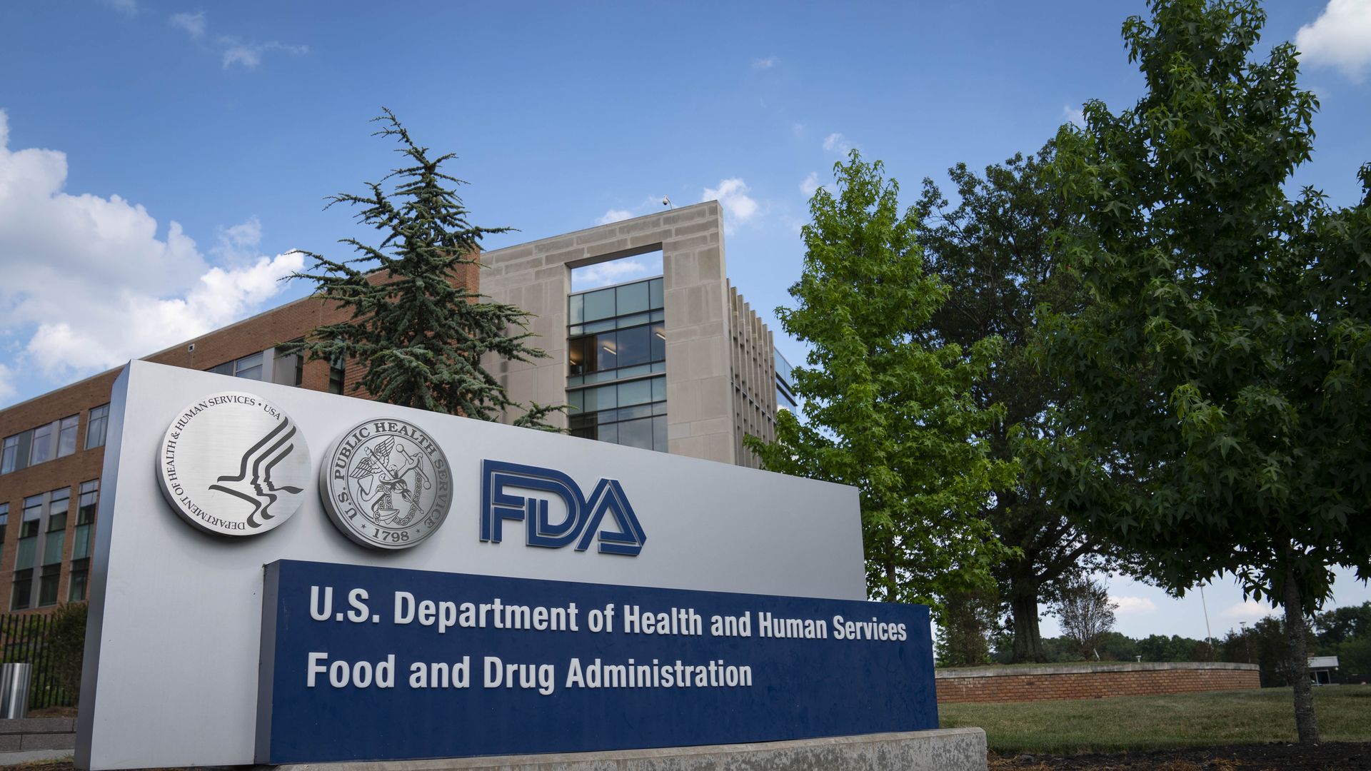 An image of the Food and Drug Administration sign outside it's headquarters.