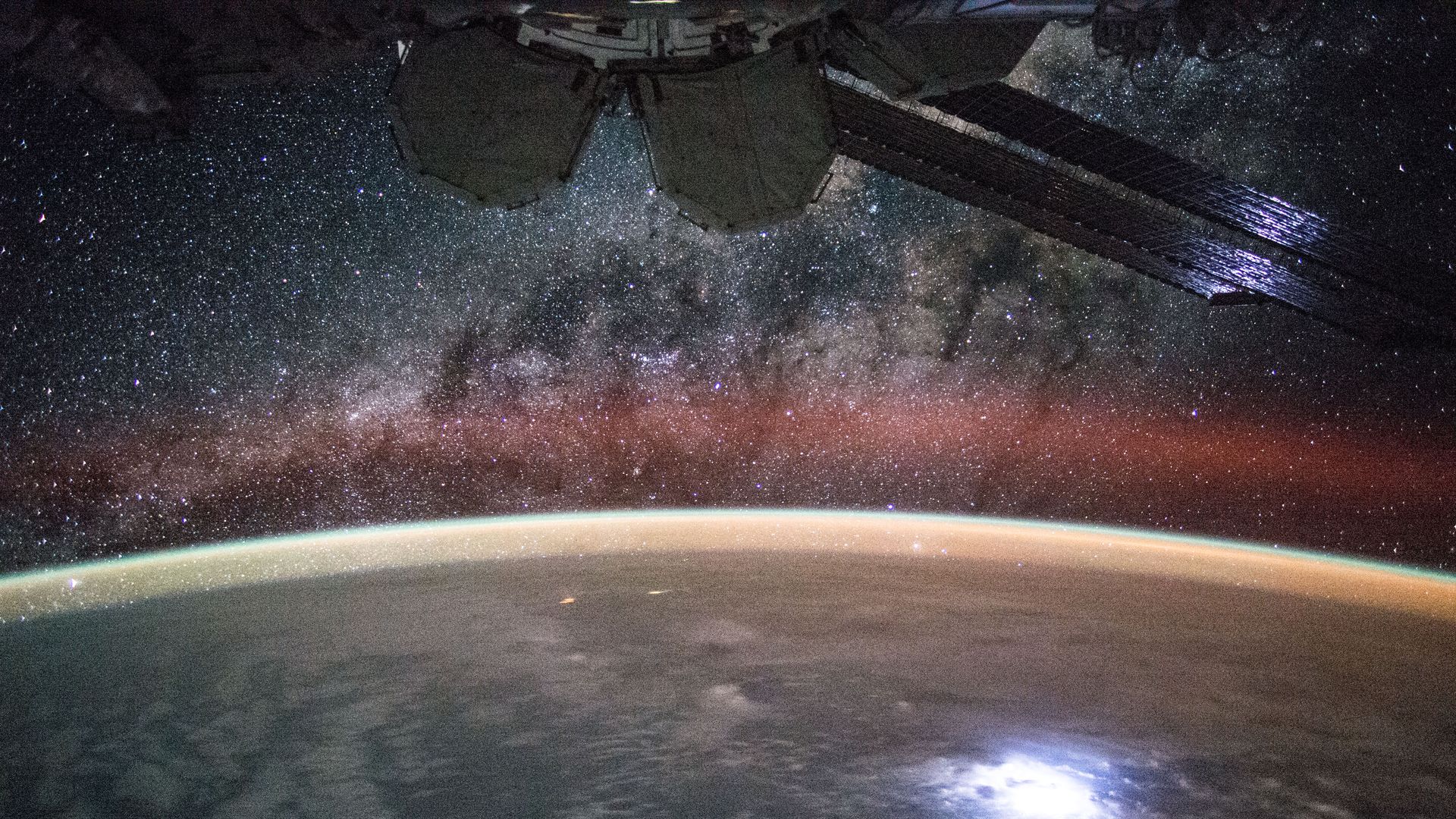 A time-lapse view of stars and the Milky Way from the ISS
