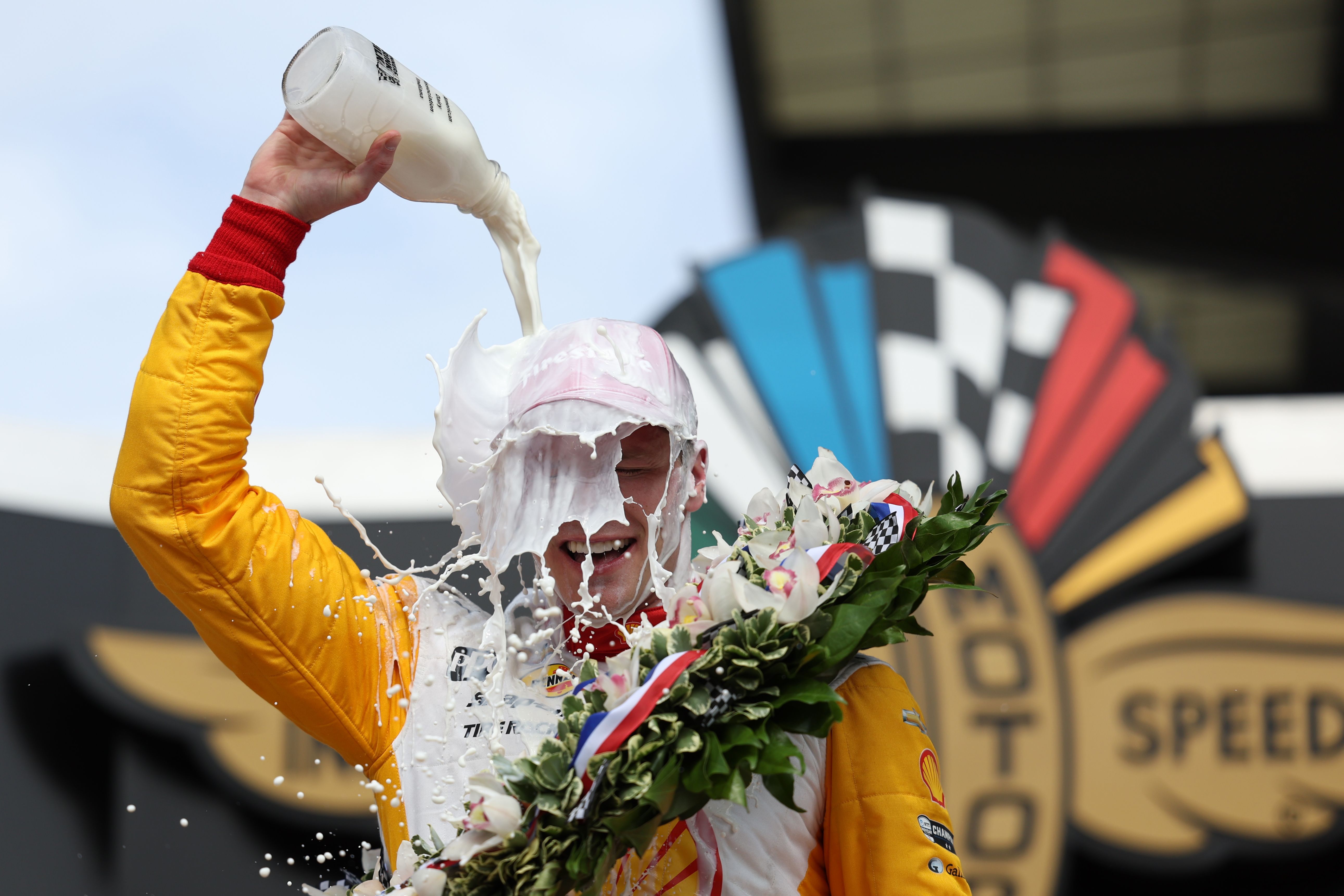 indy 500 winner pouring milk