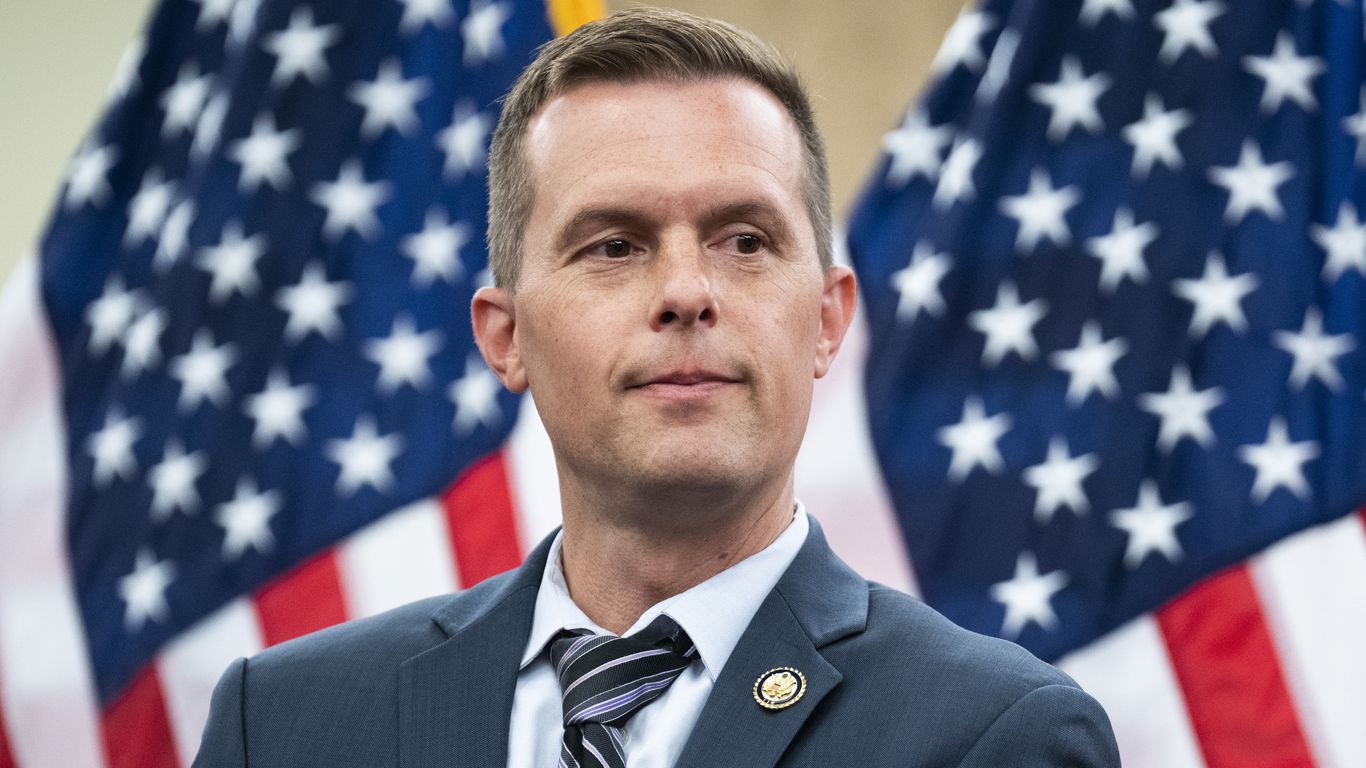 House Democrats face divisions on Russian sanctions bill