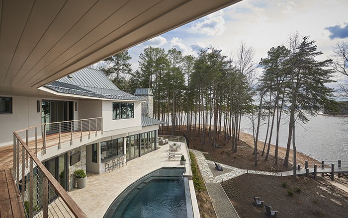 2020 Finalist- Lakefront Living pool