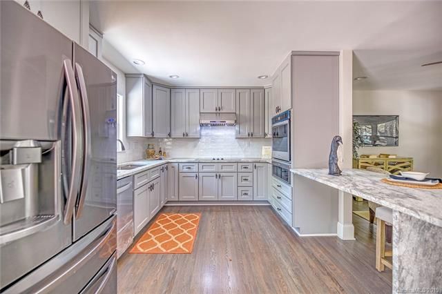 1015 Bobby Lane open houses kitchen