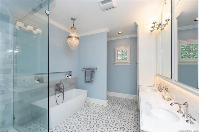 2033 Nolen Park Ln bath