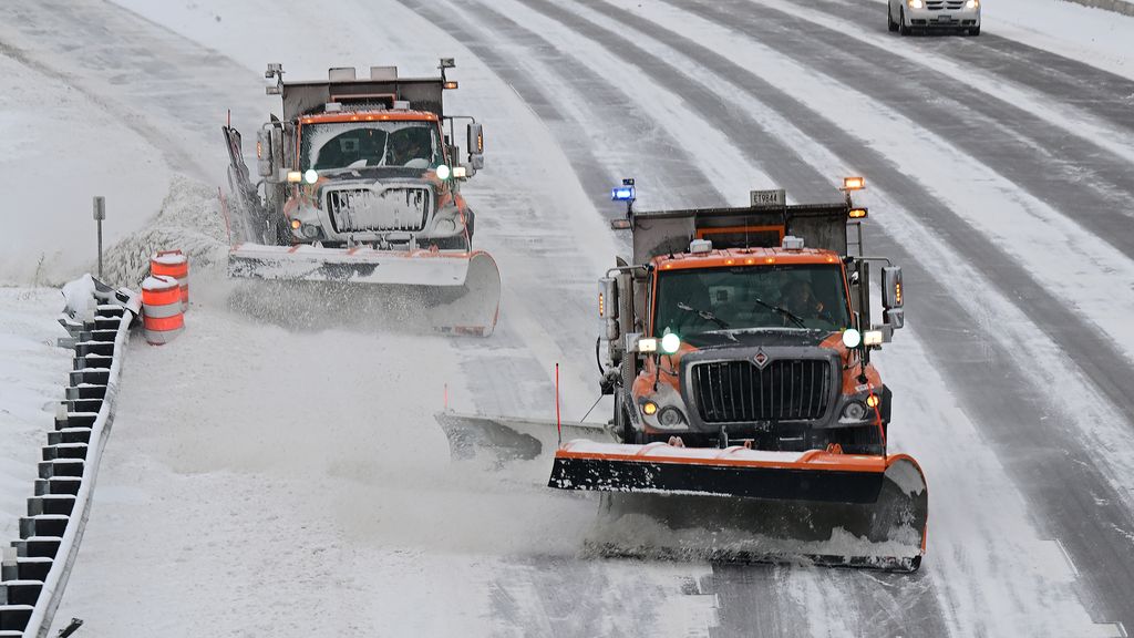 Minnesota spent a record 174 million to clear snowy highways last