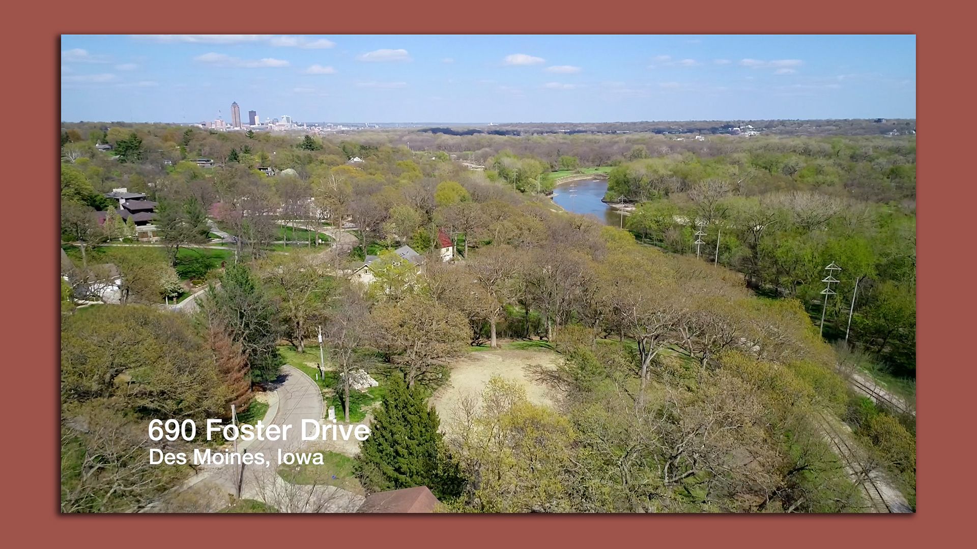 A photo of an empty lot in Des Moines.