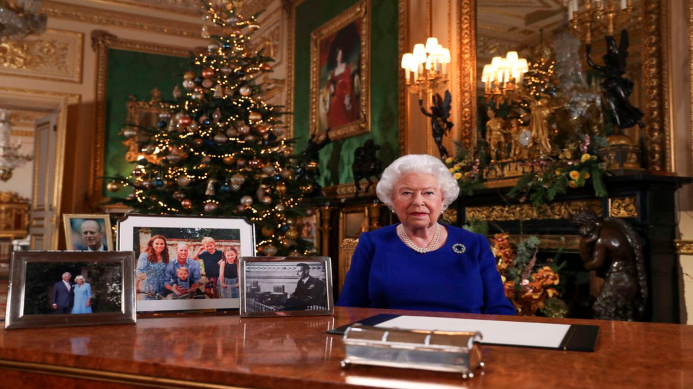 Queen Elizabeth II discusses "bumpy" year in annual Christmas address