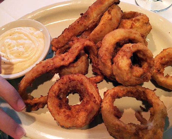 onion-rings-beef-n-bottle