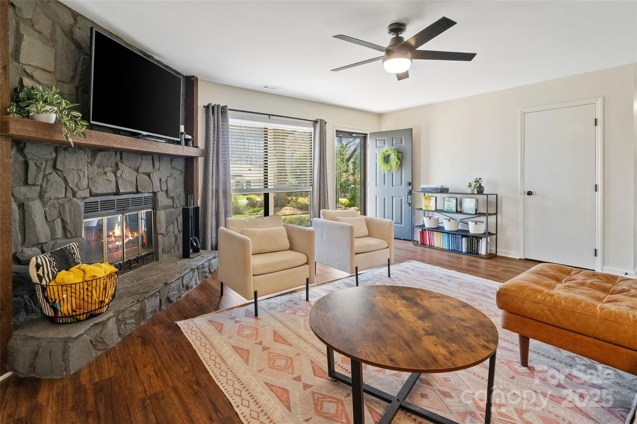 hot hoes for sale in charlotte march 2025