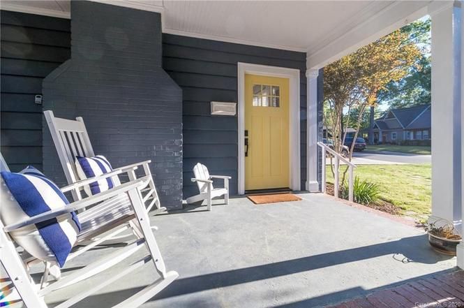 1621 Morningside Dr porch